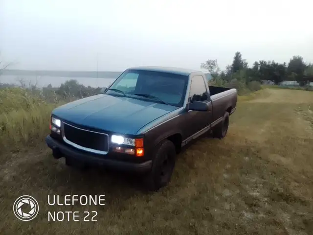 One Owner No rust only 112,300 kms ice cold A/C a true survivor 