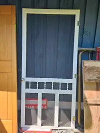 Farm screen door