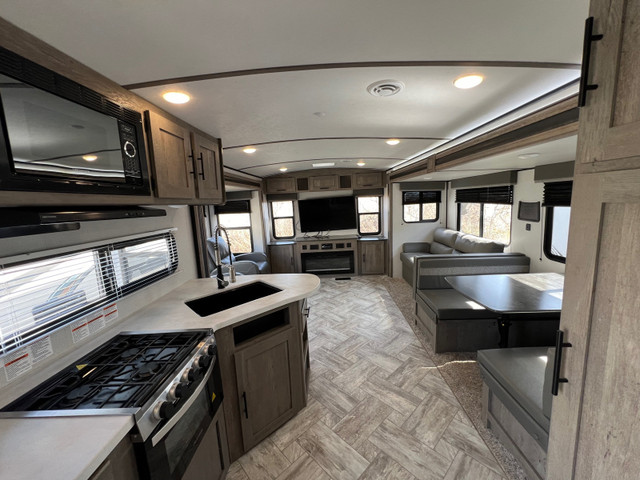 2021 Keystone Springdale SG311RE, Open Concept in Travel Trailers & Campers in Oshawa / Durham Region - Image 4