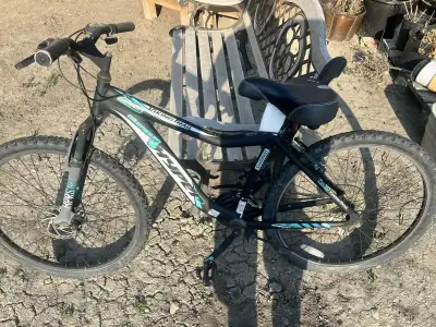 This is a black Dynamic Viking Trail mountain bike, perfect for hitting the trails or just cruising...