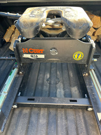 Curt Q16 sliding hitch- 5th wheel hitch only
