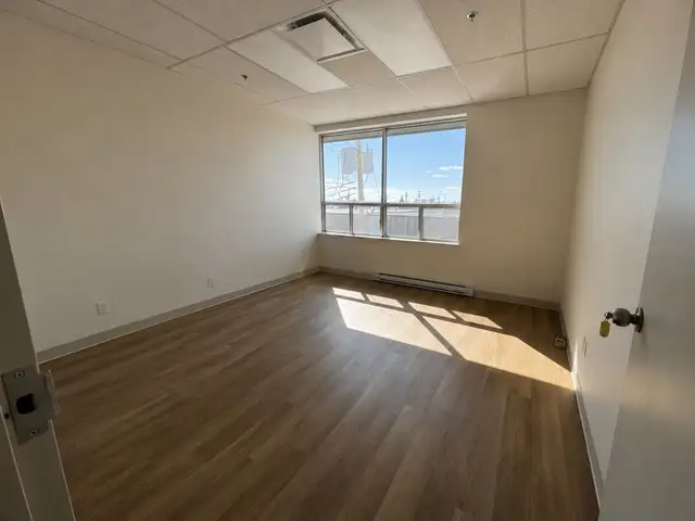 Private Offices for Rent - Bureaux a louer - Monthly lease