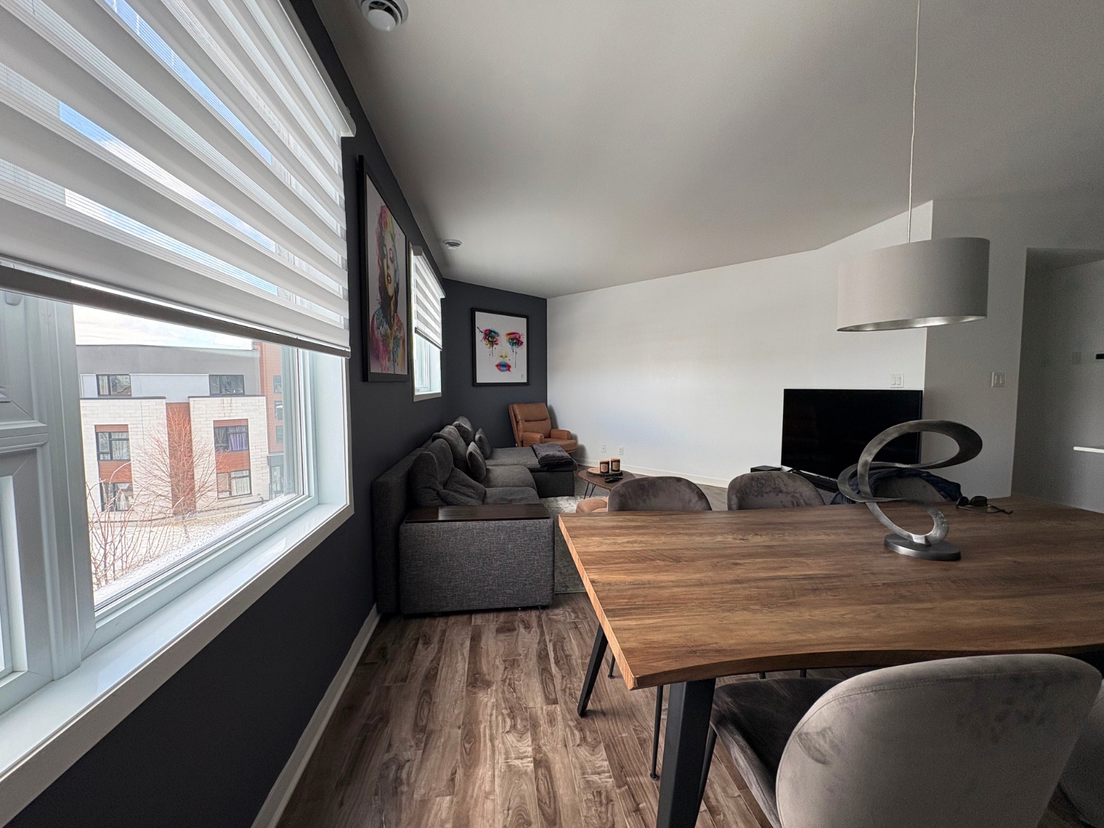 4 1/2 semi-meublé, Urbanova, 1850$/mois, libre maintenant — photo 3