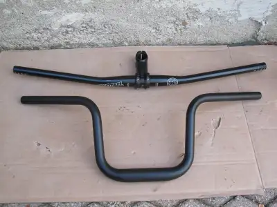 31.8mm Aluminum Handlebars: Kona wide 710mm, high rise 640mm, View more