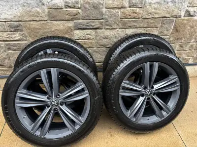 Buy now beat the fall RUSH …Set of 4 Genuine OEM VW 20” Alloy Rims Graphite, Continental Cross Conta...
