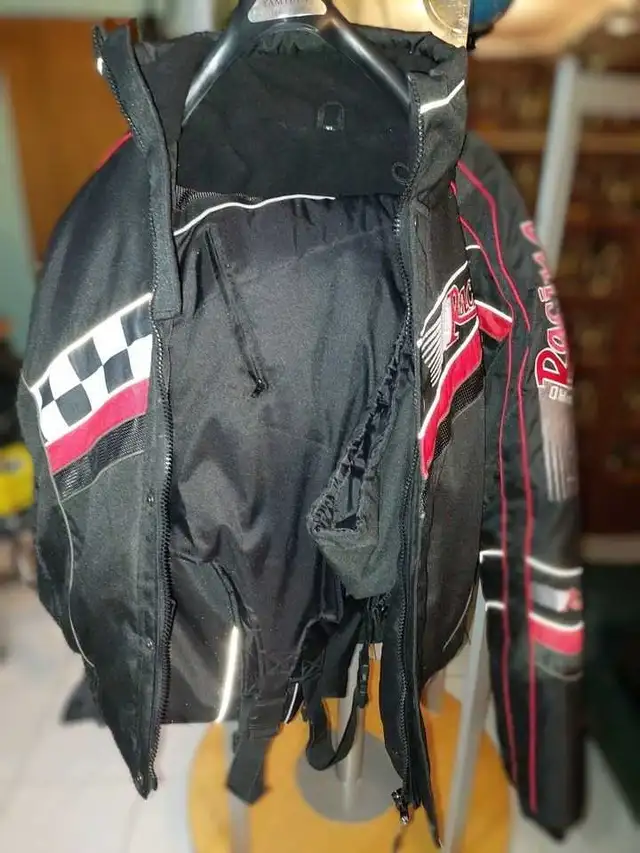Pro racing ensemble jacket et salopette neuf in Men's in Laval / North Shore - Image 5