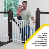 NEW Safety 1st Top of Stairs Expanding Metal Safety Gate
