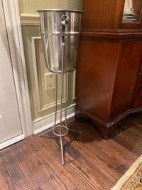 Champagne/ Wine Freestanding Ice Bucket 32in H