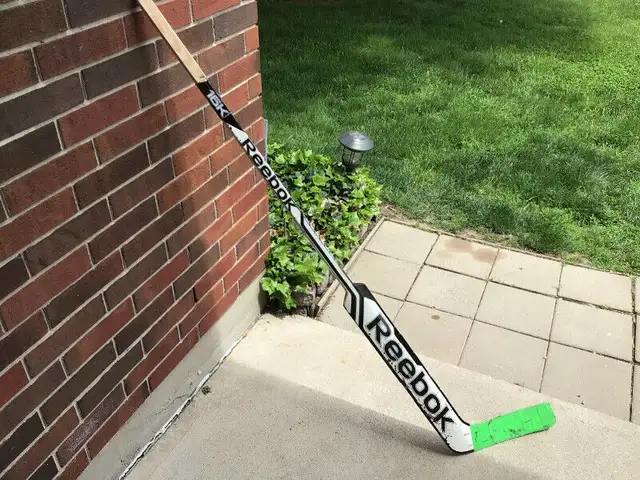 3 Used Adult Composite Goalie Sticks in Hockey in Windsor Region - Image 11