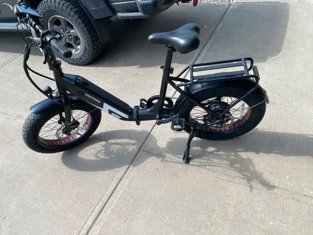 Gio lightning Ebike  in eBike in Strathcona County - Image 4