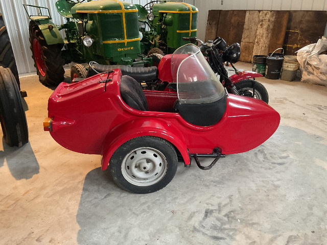 BMW Motorcycle with sidecar in Touring in Red Deer - Image 3