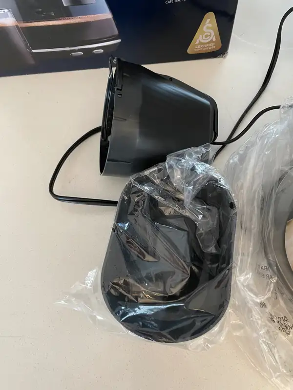 De’longhi 3-in-1 Specialty Coffee Brewer- Brand New in Coffee Makers in London - Image 6