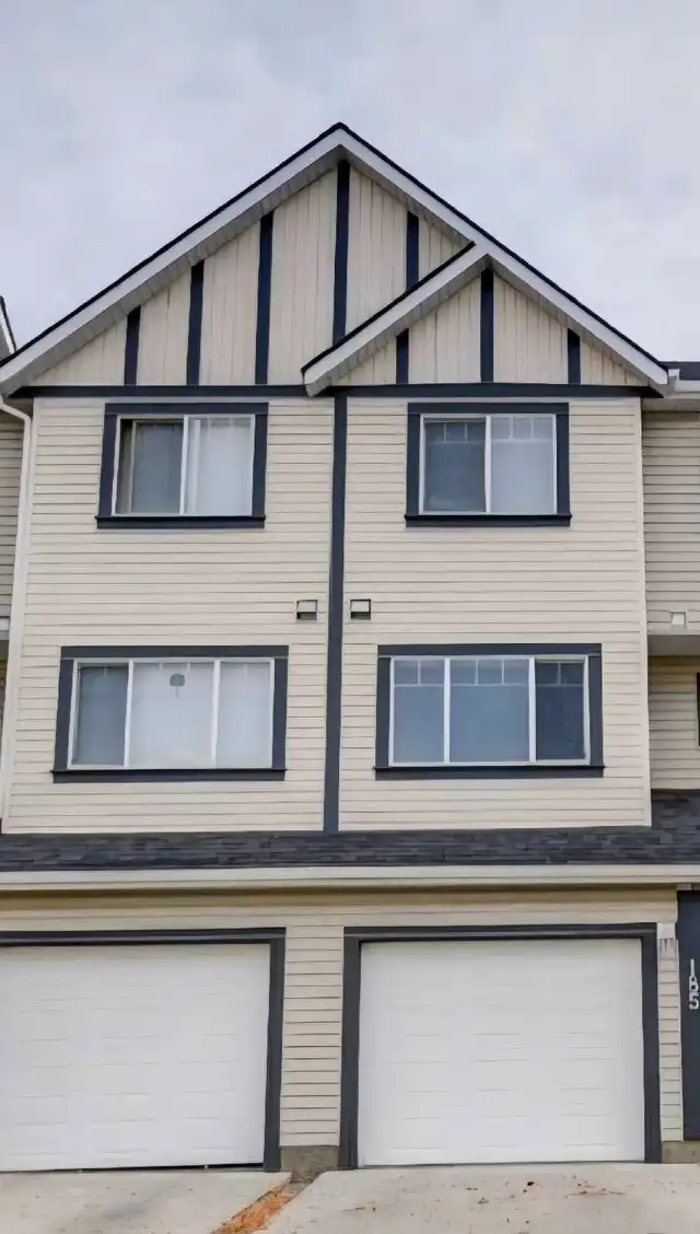 Room for rent, 3 room townhouse for rent , townhouse for rent63815787119873120
