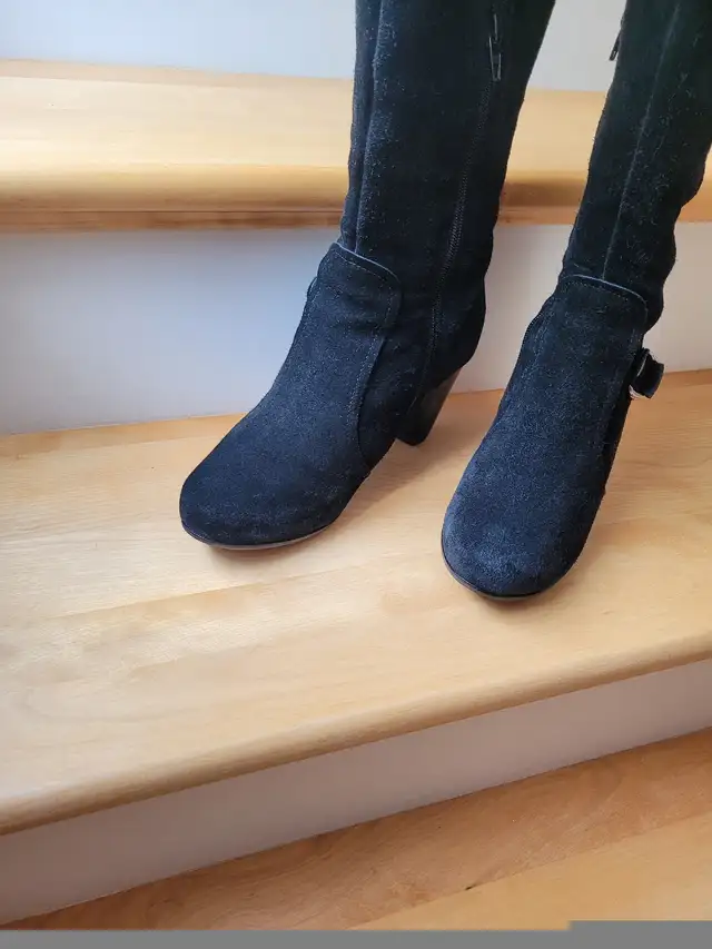 Women's Italian Suede Boots Size 7.5 (EU 38) Heel 3". in Women's - Shoes in Bedford - Image 7