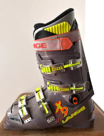 Bottes de ski Lange RX9, grandeur homme 8 femme 9, View more