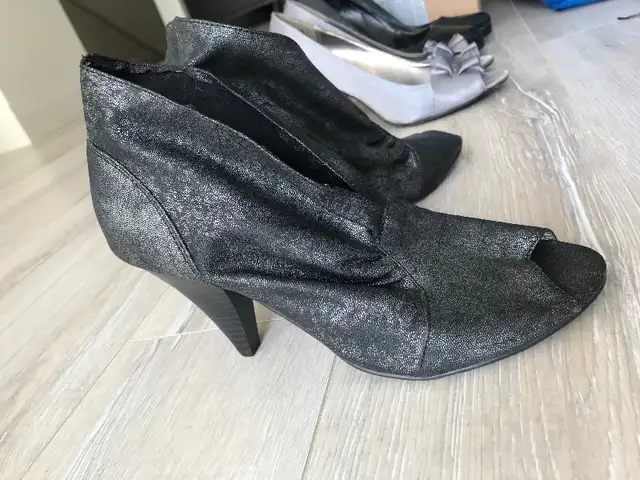 Women’s Guess shoes/heels, Size 7 in Women's - Shoes in London - Image 3