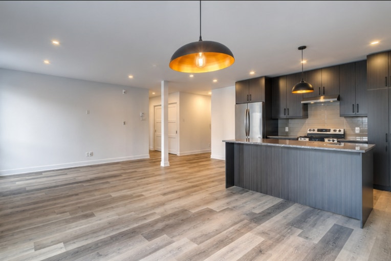 5 1/2 Montréal-Est dispo maintenant | parking EV, animaux OK — photo 3