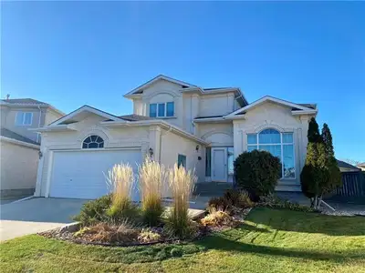 4 bedroom two story houses in Whyte Ridge area for rent