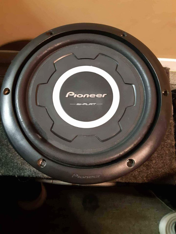10" Pioneer TS-SW2501S4 1200 watt Shallow-Mount Subwoofer $180 in Speakers in Kingston