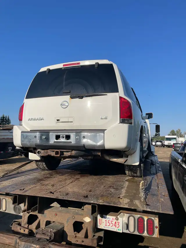 you can keep the battery, all the interior parts in Other Parts & Accessories in St. Albert - Image 2