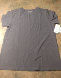 New with tags – XL Scrub top
