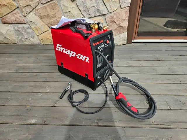 Snap-on 135 A Portable MIG Welder (MIG135) in Power Tools in Kawartha Lakes - Image 2