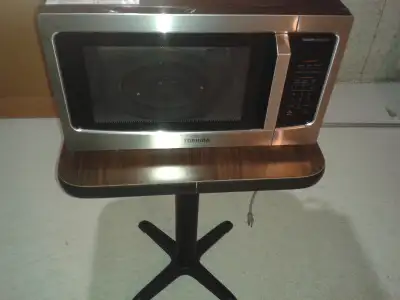 Elegant, like brand-new high-end/top quality Toshiba TMC16S4AST "Inverter Technology" microwave is i...