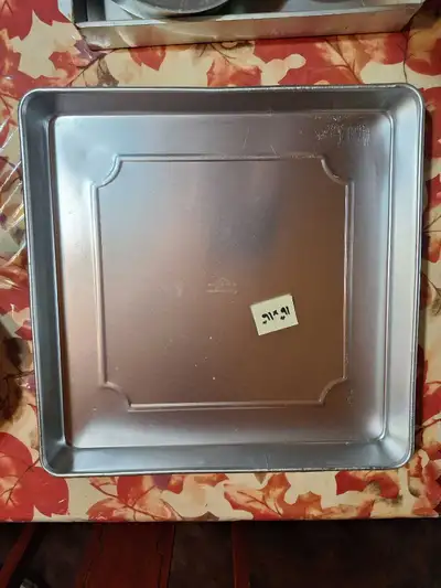 professional baking pans x 3, View more