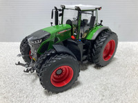 1/32 FENDT 933 VARIO Farm Toy Tractor