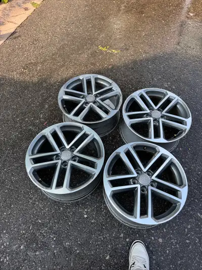 18 Inch Original Audi rims Oem Audi rims Audi rims S line rims Audi wheels • Original colour , Set o...
