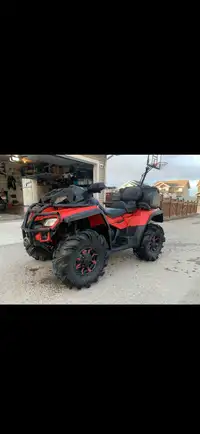  ***Financing Available*** Canam outlander max 800R XT