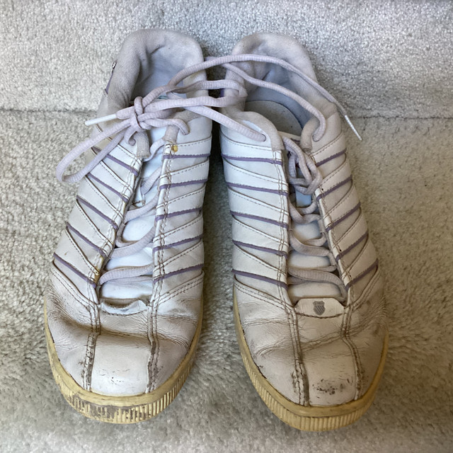 Size 7  Vintage K-Swiss Runners / Shoes in Women's - Shoes in Winnipeg
