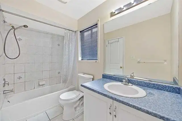 house for rent Brampton in Long Term Rentals in Mississauga / Peel Region - Image 8