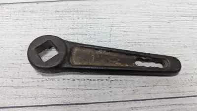 ⚜️Antique 5 1/2" Square Drive Farmers Wrench / ₿⚡ - Barrhaven, View more