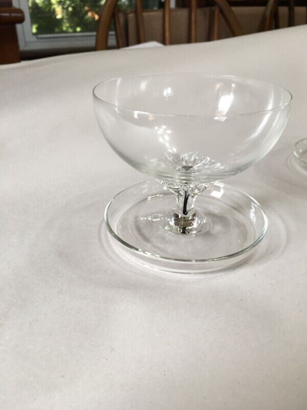 "EXQUISITE" - CRYSTAL DESSERT DISHES in Arts & Collectibles in Norfolk County