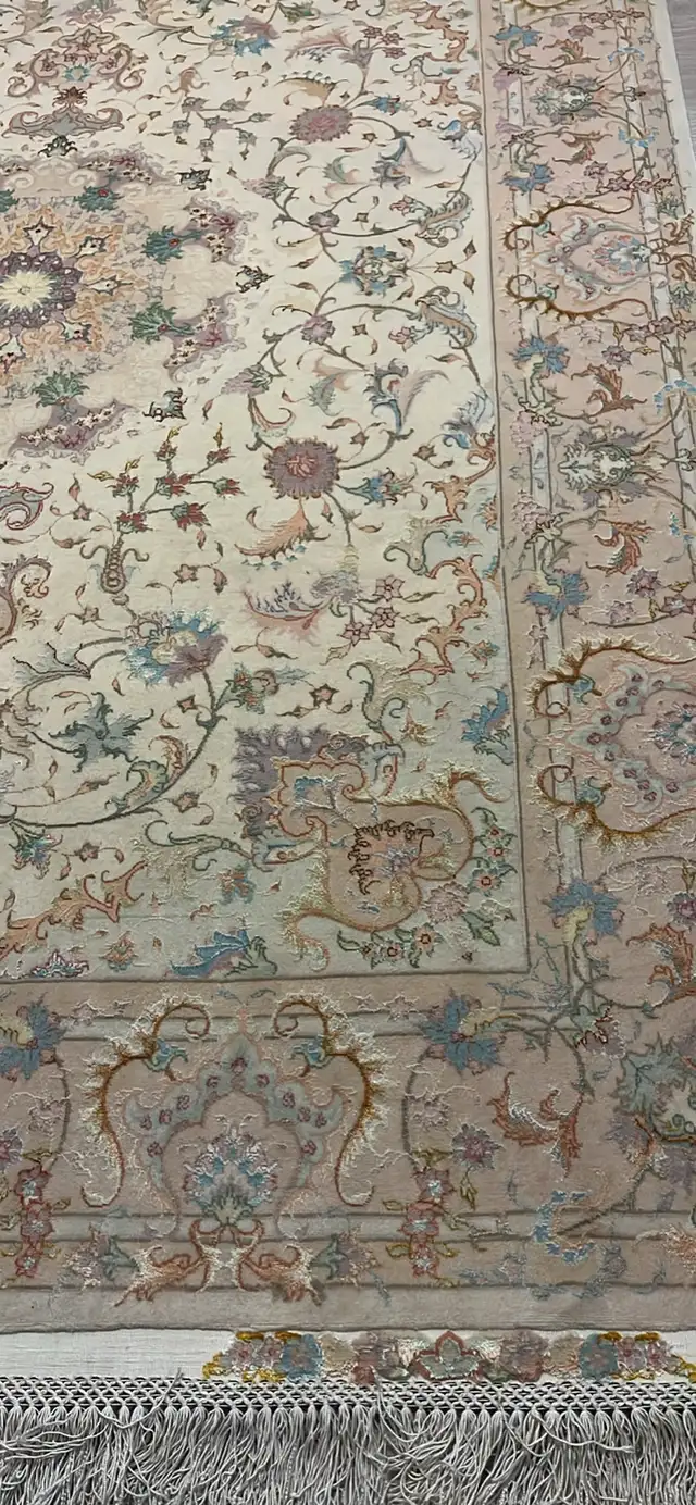 handmade persian rug in Rugs, Carpets & Runners in Markham / York Region - Image 3