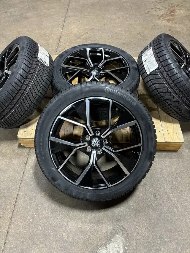 19” VW Tiguan winter tires and rims continental  in Tires & Rims in Markham / York Region - Image 4