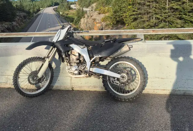 2003 Honda CRF450R in Dirt Bikes & Motocross in Sudbury - Image 4