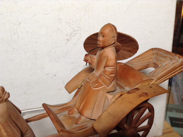 C1900-20'S CHINESE HAND CARRVED SOFT WOOD FIGURE OF A RICKSHAW & in Arts & Collectibles in Vancouver - Image 2