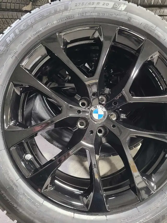 BMW X5 BMW X6 Original winter set  in Tires & Rims in Mississauga / Peel Region - Image 2