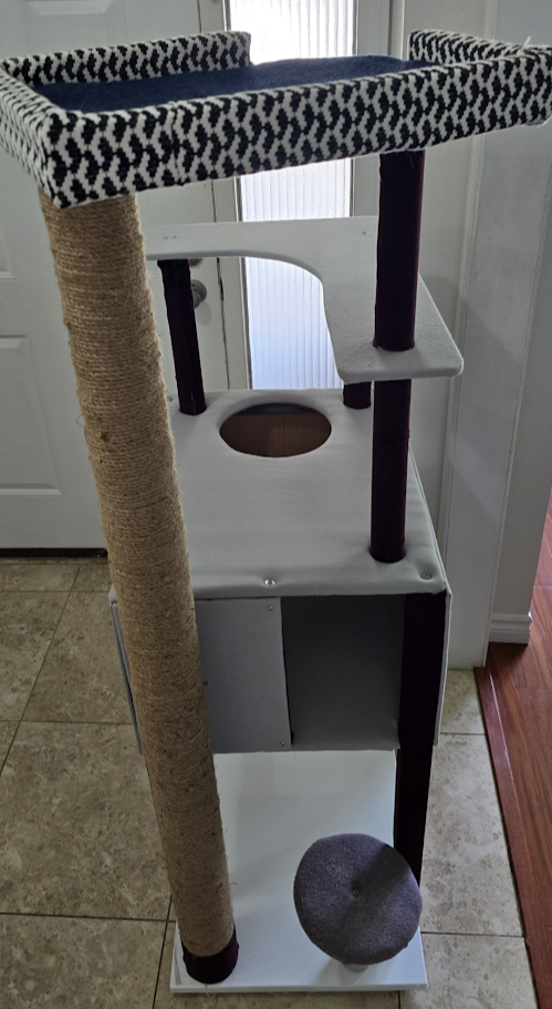 Custom Made Cat Tree - 5 Ft. tall in Accessories in Kitchener / Waterloo - Image 3