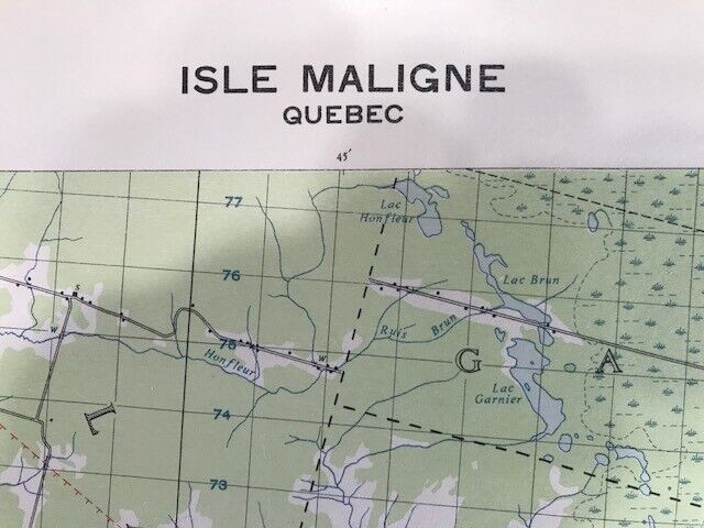* Isle Maligne QC and area, linen bound  map, 1943, vintage in Arts & Collectibles in Lac-Saint-Jean - Image 3
