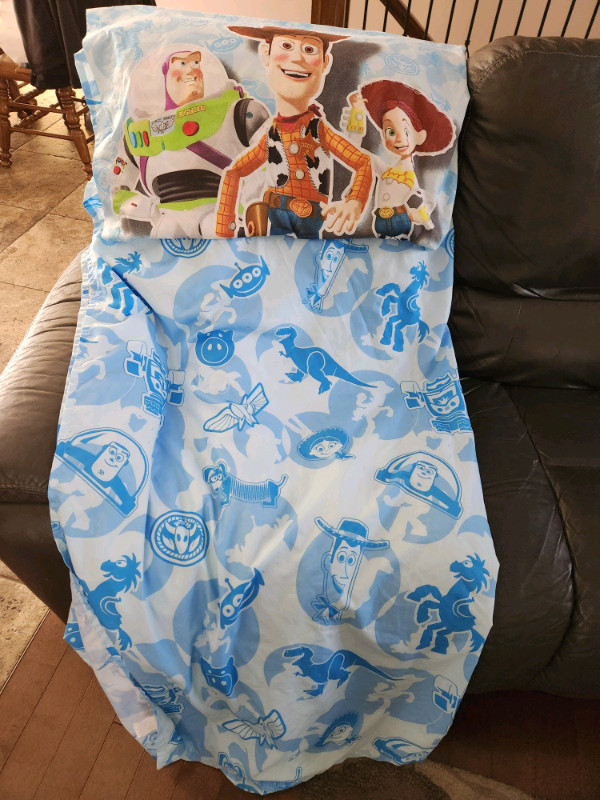 Toy story twin sheets fitted and case Bedding Stratford Kijiji