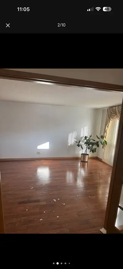 TWO BEDROOM MAIN FLOOR HOME IN BRIDGELAND. CLOSE TO DOWNTOWN. Has a large living room with a separat...