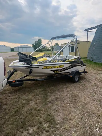 255hp. Barely used. Wrap kit. Tower. Stereo w/sub. 41hrs.