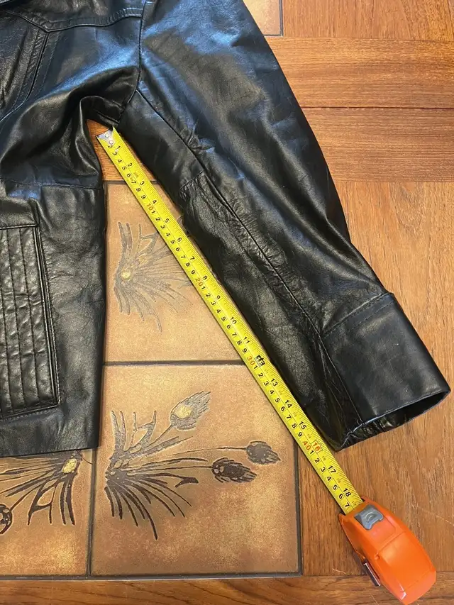 Vintage 1970s Men's Black Leather Jacket Medium Made in Canada in Men's in Calgary - Image 6