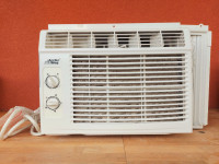 Arctic King window air conditioner 5000 BTU