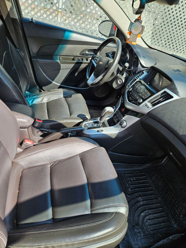 2014 Chevy Cruze RS Fully Loaded dans Autos et camions  à Quesnel - Image 3