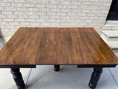 Antique Tigers Oak Dinning Table, 4-5 legged w/caster wheels. Excellent condition antique. Early 190...