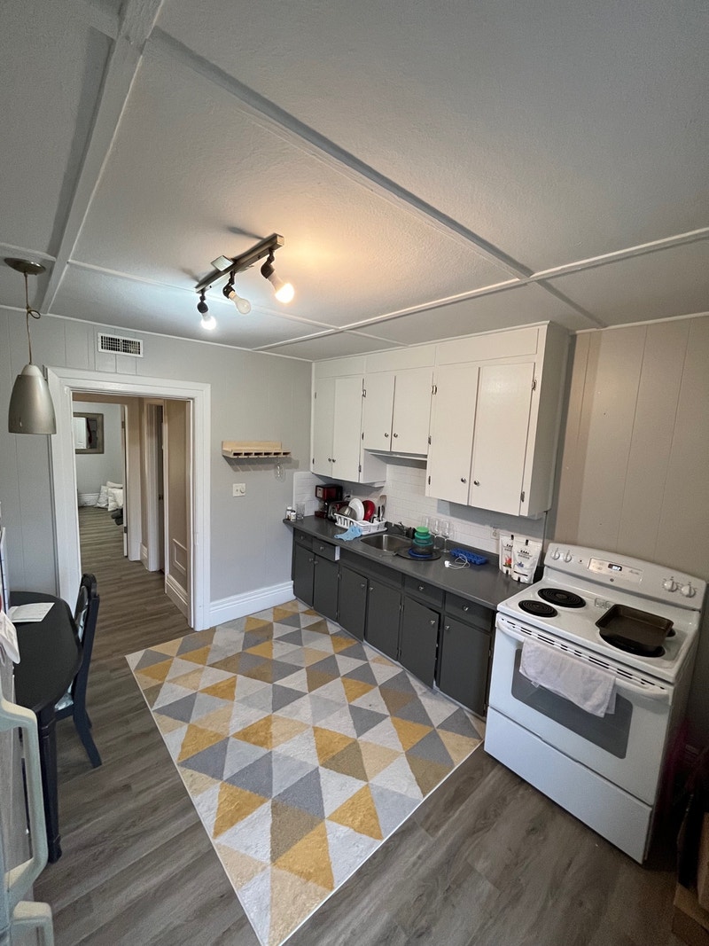 Apartment for Rent in Forest 1 bedroom, 1 bathroom Long Term